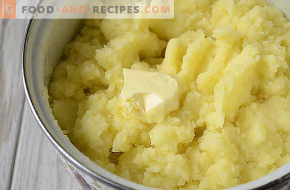 Готвење пире од компири со млеко со соодветна конзистенција