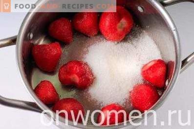 Кисел од замрзнати јагоди