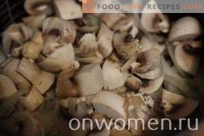 Пилешки црн дроб со компири и печурки во бавен шпорет