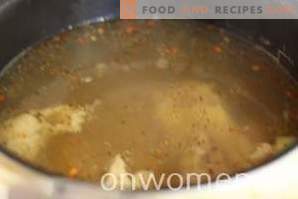 Супа од компири со јагнешко месо во бавен шпорет